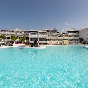 https://the-colors-house-226.in-canary-islands.com